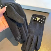 $36.00 USD Celine Gloves For Women #1391491