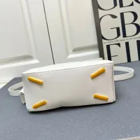 $108.00 USD LOEWE AAA Quality Messenger Bags For Women #1392164