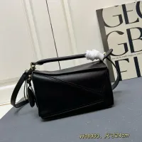 $108.00 USD LOEWE AAA Quality Messenger Bags For Women #1392170