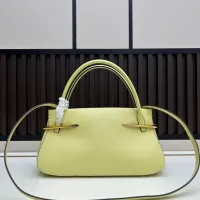 $112.00 USD Givenchy AAA Quality Handbags For Women #1392275