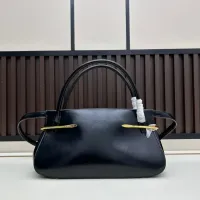 $112.00 USD Givenchy AAA Quality Handbags For Women #1392276