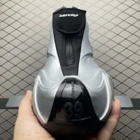 $210.00 USD Balenciaga Casual Shoes For Men #1392393