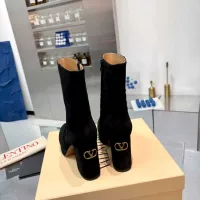 $158.00 USD Valentino Boots For Women #1392565