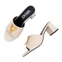 $85.00 USD Versace Slippers For Women #1392837