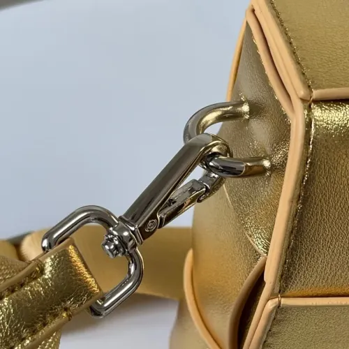 Replica Bottega Veneta BV AAA Quality Messenger Bags For Women #1393642 $102.00 USD for Wholesale