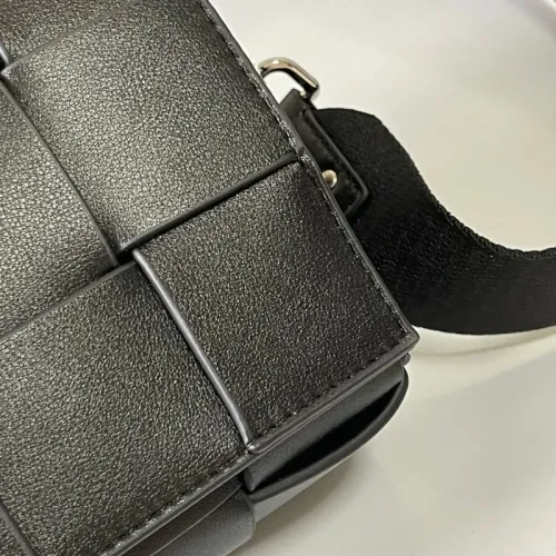 Replica Bottega Veneta BV AAA Quality Messenger Bags For Women #1393644 $102.00 USD for Wholesale