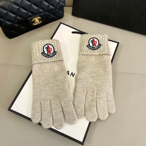 Moncler Gloves #1396680