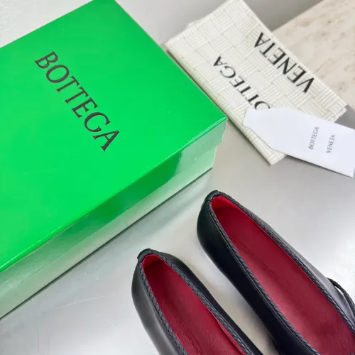 Replica Bottega Veneta BV Flat Shoes For Women #1400599 $125.00 USD for Wholesale