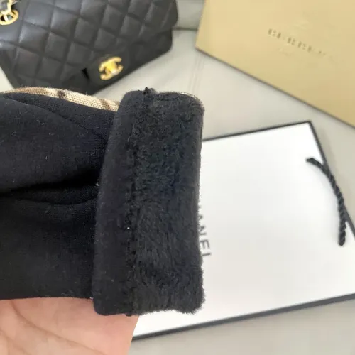 Replica Burberry Gloves #1401366 $34.00 USD for Wholesale