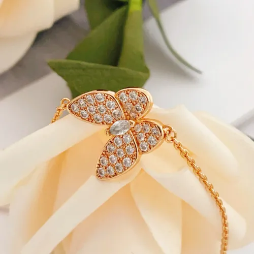 Replica Van Cleef & Arpels Bracelets For Women #1406609 $25.00 USD for Wholesale