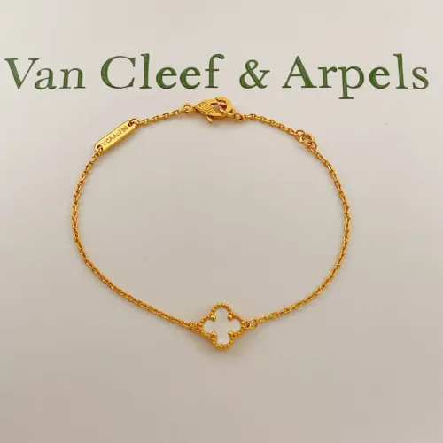 Van Cleef & Arpels Bracelets For Women #1406620