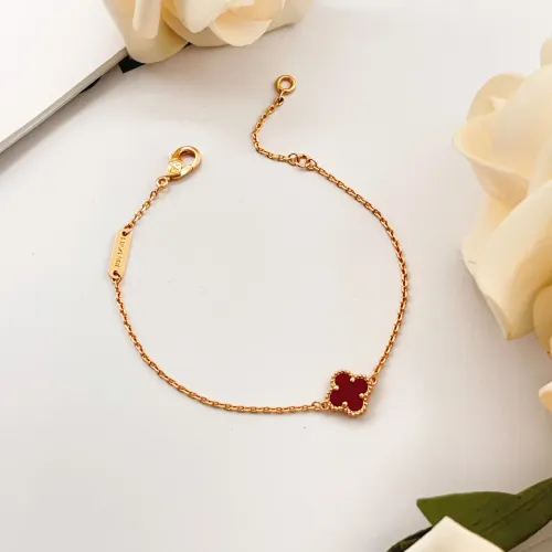 Van Cleef & Arpels Bracelets For Women #1406627