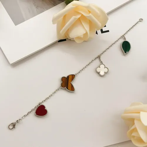 Replica Van Cleef & Arpels Bracelets For Women #1406632 $34.00 USD for Wholesale