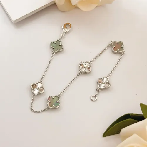 Replica Van Cleef & Arpels Bracelets For Women #1406635 $34.00 USD for Wholesale