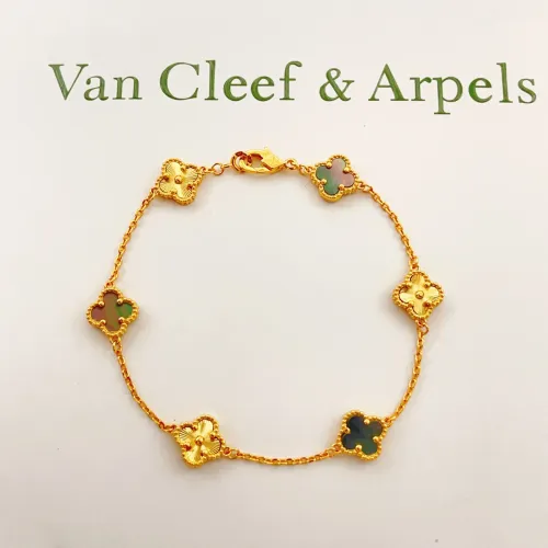 Van Cleef & Arpels Bracelets For Women #1406637