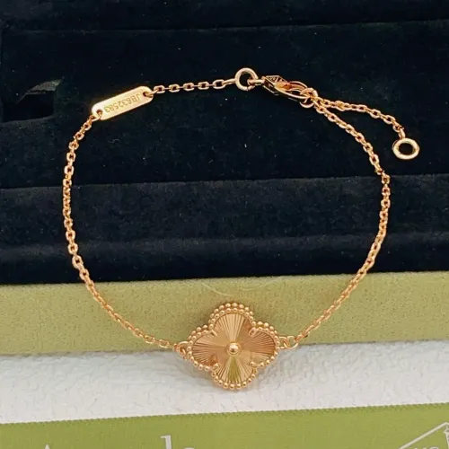 Van Cleef & Arpels Bracelets For Women #1406653