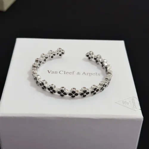 Replica Van Cleef & Arpels Bracelets For Women #1407101 $48.00 USD for Wholesale