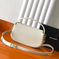 $225.00 USD Yves Saint Laurent YSL AAA Quality Messenger Bags For Women #1393492