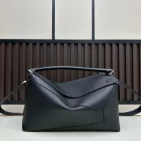 $240.00 USD LOEWE AAA Quality Messenger Bags For Women #1393628