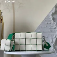 $102.00 USD Bottega Veneta BV AAA Quality Messenger Bags For Women #1393641