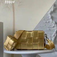 $102.00 USD Bottega Veneta BV AAA Quality Messenger Bags For Women #1393642