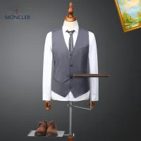 $92.00 USD Moncler Tracksuits Long Sleeved For Men #1395645