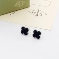 $25.00 USD Van Cleef & Arpels Earrings For Women #1397722