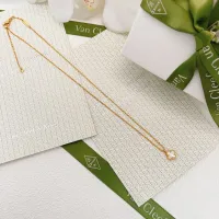 $25.00 USD Van Cleef & Arpels Necklaces For Women #1398245