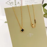 $25.00 USD Van Cleef & Arpels Necklaces For Women #1398248