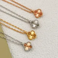 $27.00 USD Van Cleef & Arpels Necklaces For Women #1398299