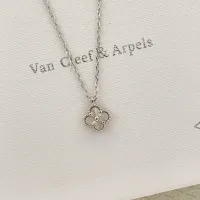 $27.00 USD Van Cleef & Arpels Necklaces For Women #1398300