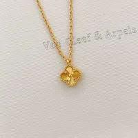 $27.00 USD Van Cleef & Arpels Necklaces For Women #1398307