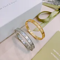 $39.00 USD Van Cleef & Arpels Bracelets #1398395