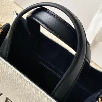 $172.00 USD Givenchy AAA Quality Handbags For Women #1399000