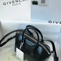 $165.00 USD Givenchy AAA Quality Handbags For Women #1399016
