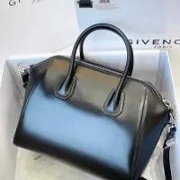 $182.00 USD Givenchy AAA Quality Handbags For Women #1399020