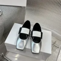 $92.00 USD Givenchy Flat Shoes For Women #1400780