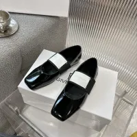 $92.00 USD Givenchy Flat Shoes For Women #1400784