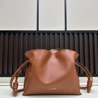 $150.00 USD LOEWE AAA Quality Messenger Bags For Women #1404007