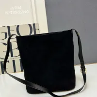 $88.00 USD Celine AAA Quality Shoulder Bags For Women #1404164