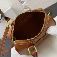 $88.00 USD Celine AAA Quality Handbags For Women #1404194