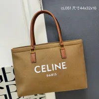 $96.00 USD Celine AAA Quality Handbags For Women #1404199