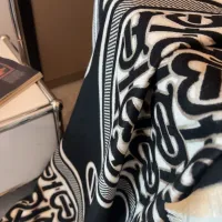 $32.00 USD Burberry Scarf For Women #1405922