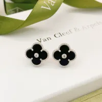 $25.00 USD Van Cleef & Arpels Earrings For Women #1406172