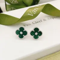 $25.00 USD Van Cleef & Arpels Earrings For Women #1406188