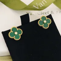 $25.00 USD Van Cleef & Arpels Earrings For Women #1406192