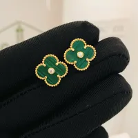 $25.00 USD Van Cleef & Arpels Earrings For Women #1406192