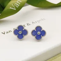 $25.00 USD Van Cleef & Arpels Earrings For Women #1406290