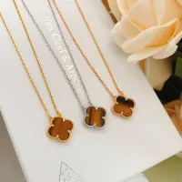 $25.00 USD Van Cleef & Arpels Necklaces For Women #1406557