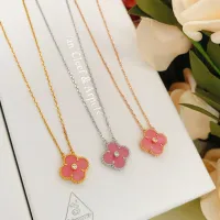 $25.00 USD Van Cleef & Arpels Necklaces For Women #1406562